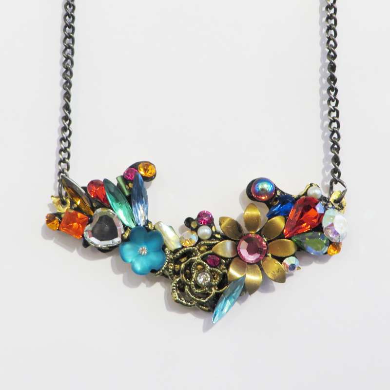Medium Bower Necklace